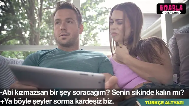 abimle evde yalniz kalinca oturup birlikte porno seyrettik.jpg