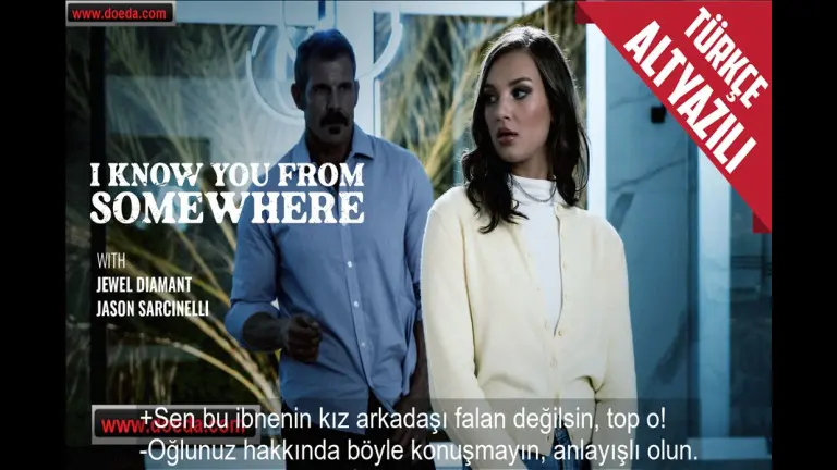 homofobik ailesi anlamasin diye oyuncu arkadasini sevgilisi gibi tanitti ama yakalandi.jpg
