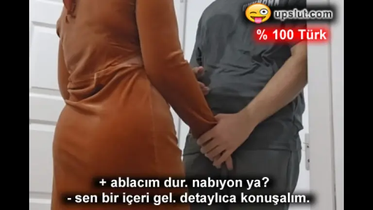 kirayi zamli isteyen ev sahibini siktirmeye kandirip domaldi.jpg