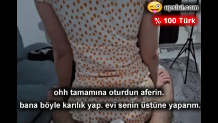 borclari biriktigi sinirli ev sahibini kucakta neselendirdi.jpg