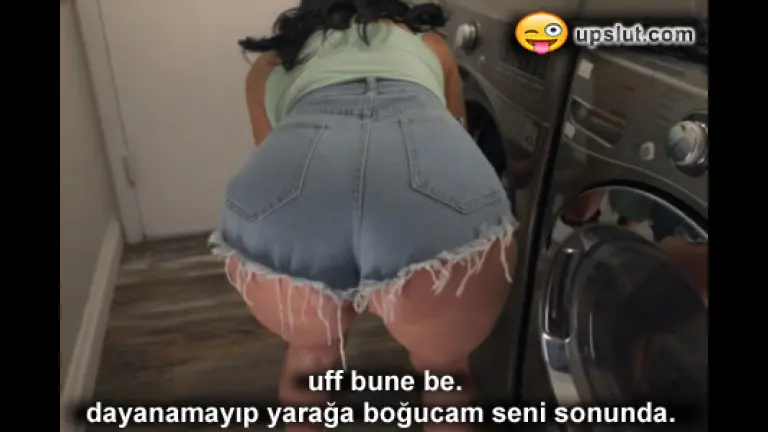 domalarak kiskirtan uvey oglunu tombul gotuyle ayartti.jpg
