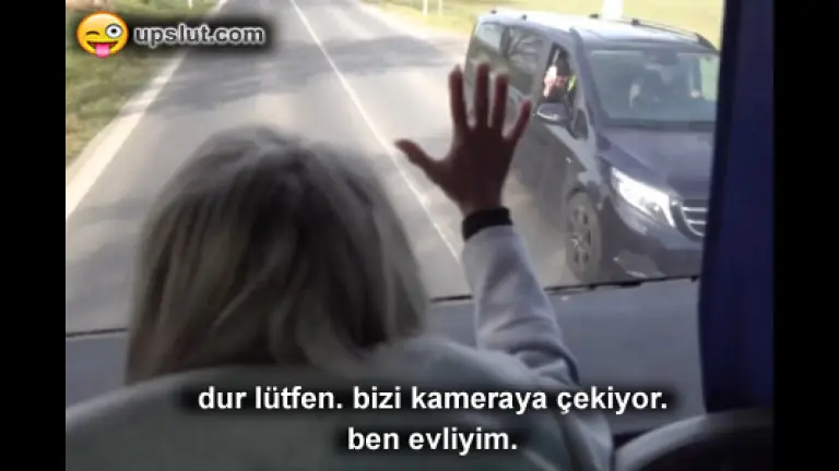 otobuste parayla domalttigi yolcuya acimasizca bandirdi.jpg
