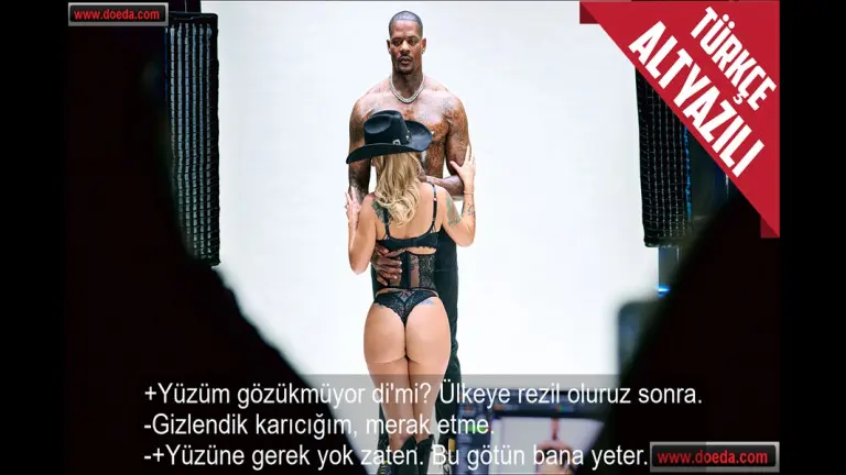 resimde karisini gizleyen gavat koca sikise gecince ifsa olsun dedi.jpg