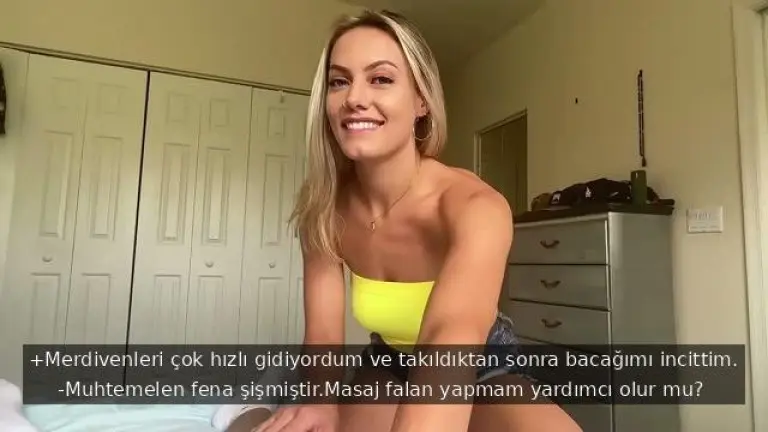 surtuk jessie ayagini sakatlayan uvey kardesini domine edip sikinin ustunde cilveleniyor.jpg
