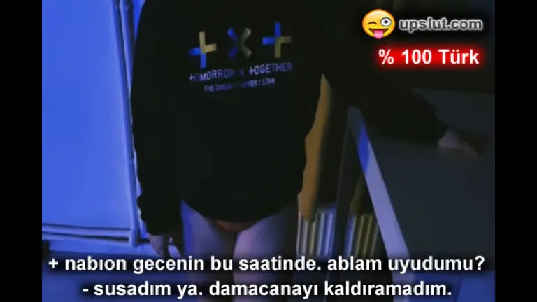 uykusu tutmayan uvey ablanin yollu arkadasini yarakladi.jpg